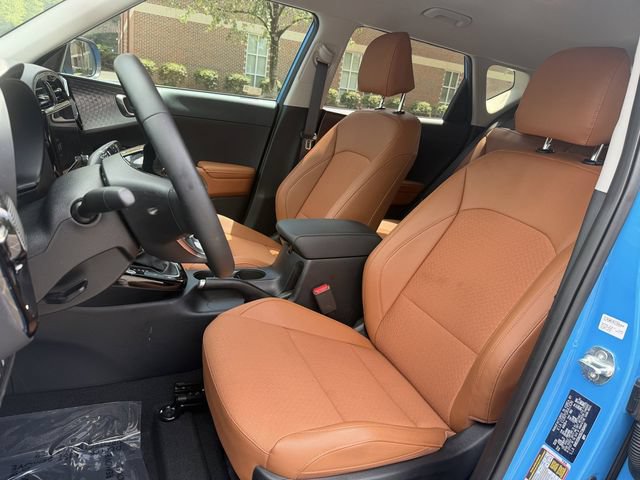 Certified 2025 Kia Soul EX FWD image 14