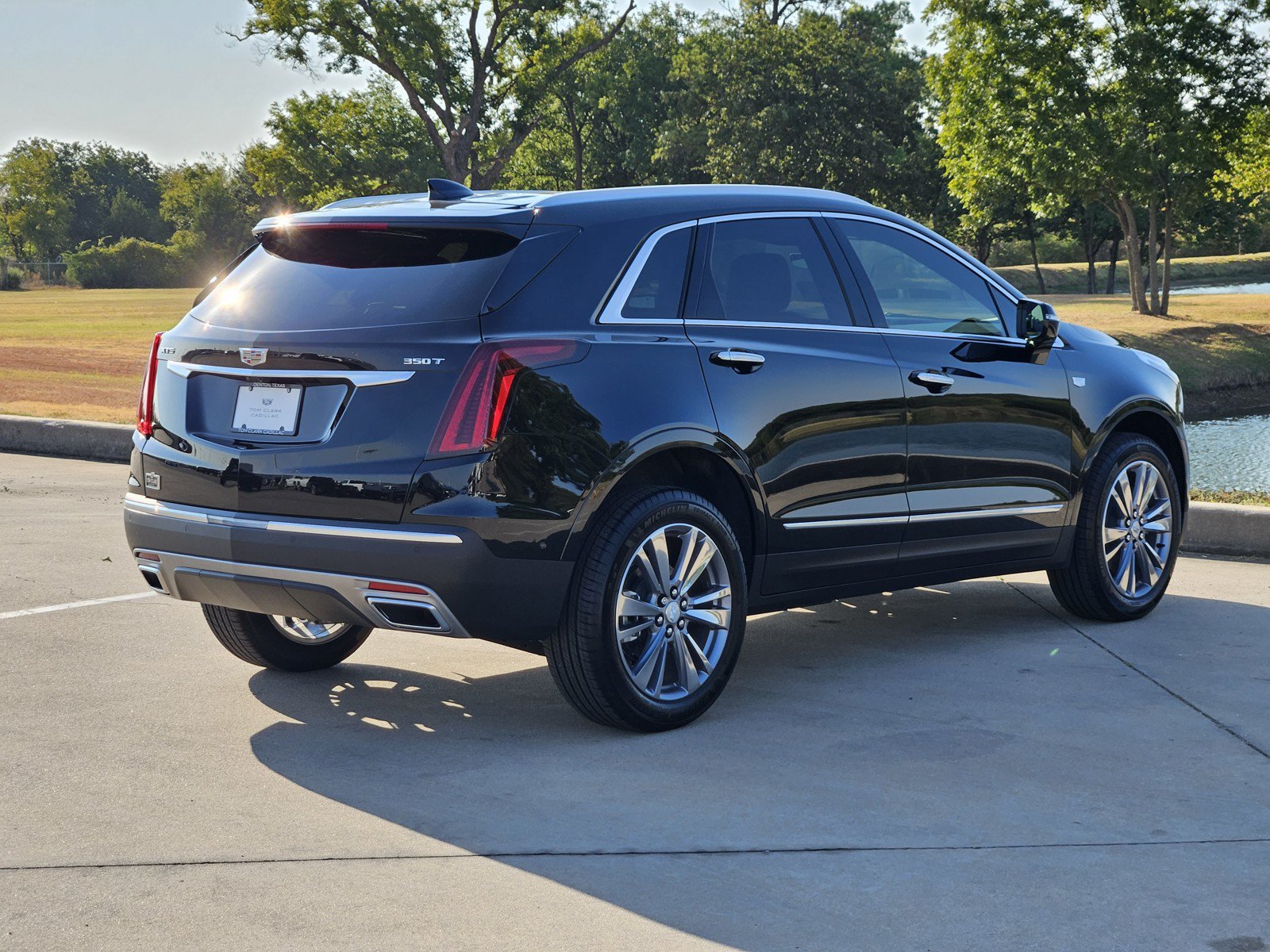 New 2026 Cadillac XT5 Premium Luxury w/ LPO, Floor Liner Package FWD image 4