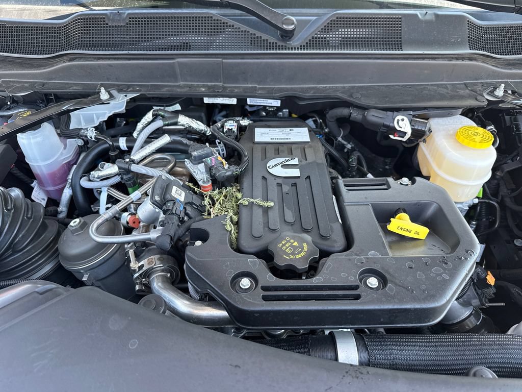 New 2026 RAM 2500 Laramie w/ Night Edition AWD/4WD image 31