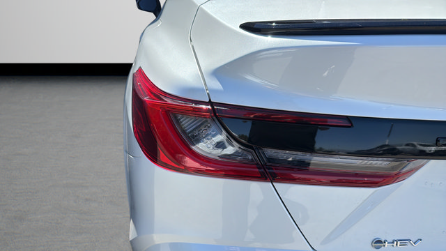 Used 2025 Toyota Camry XSE FWD image 30