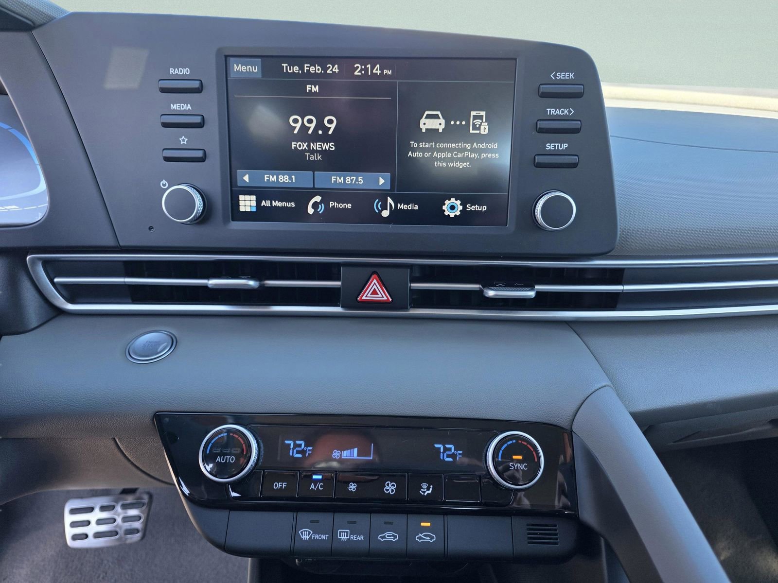 New 2026 Hyundai Elantra Sport image 23