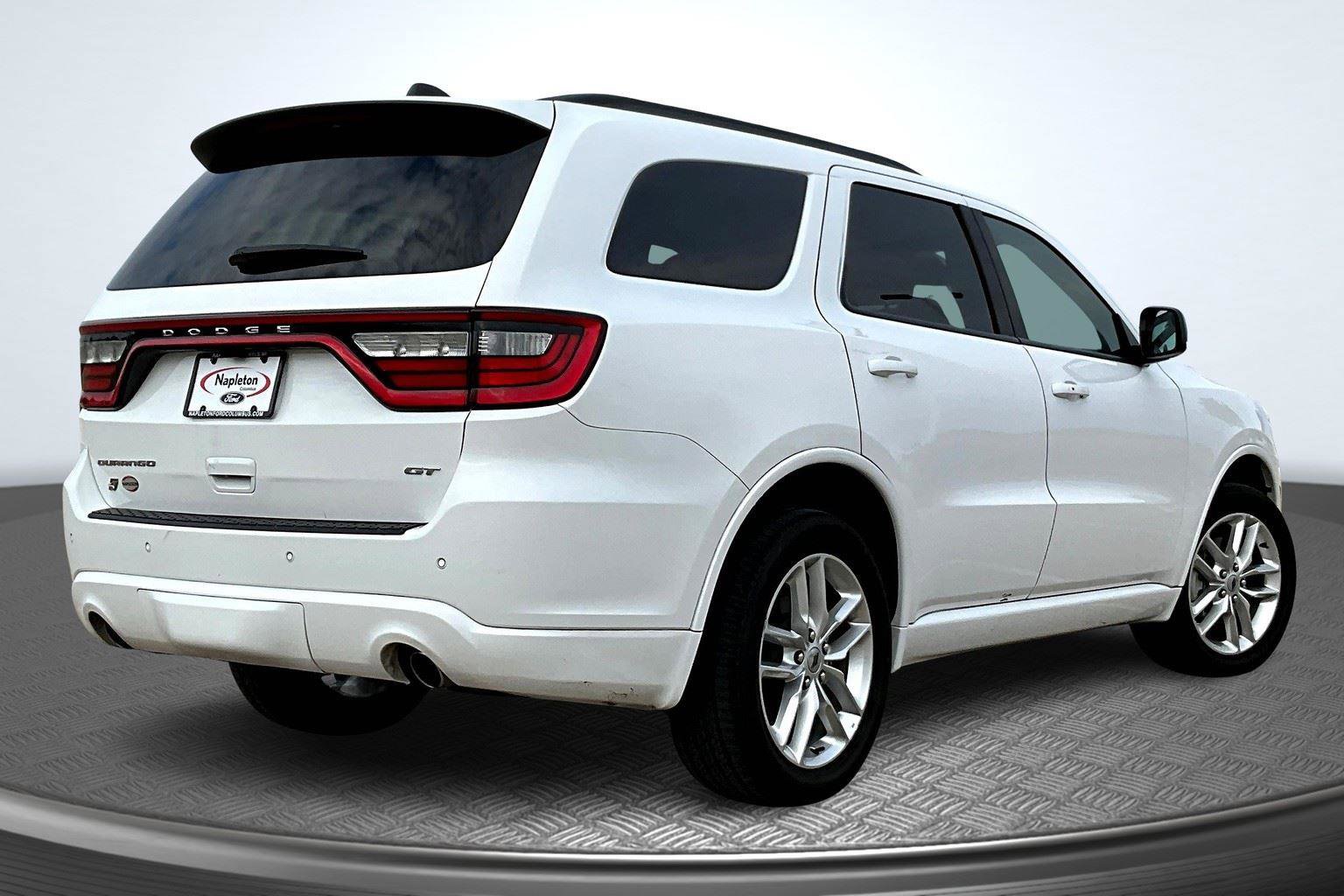 Used 2024 Dodge Durango GT image 2