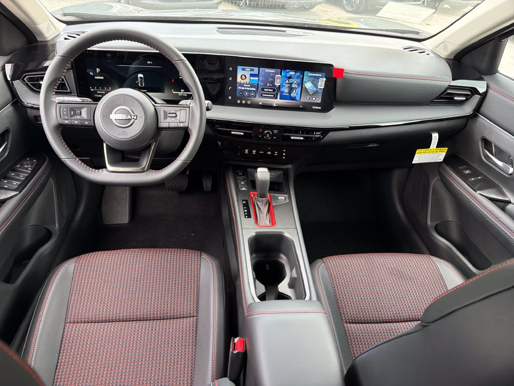 New 2026 Nissan Kicks SR FWD image 15