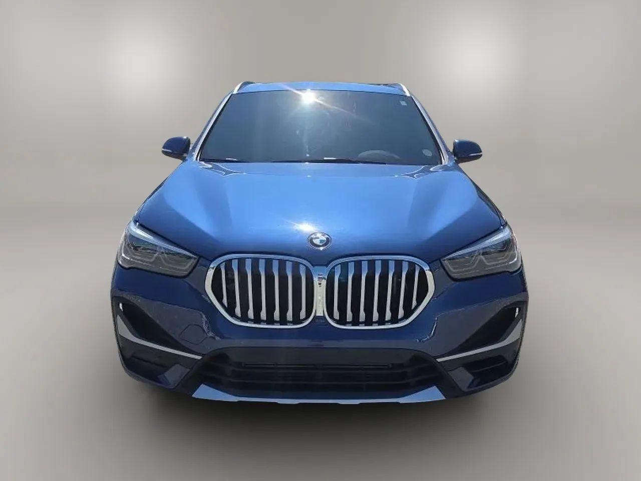 Used 2021 BMW X1 xDrive28i w/ Premium Package AWD/4WD image 4