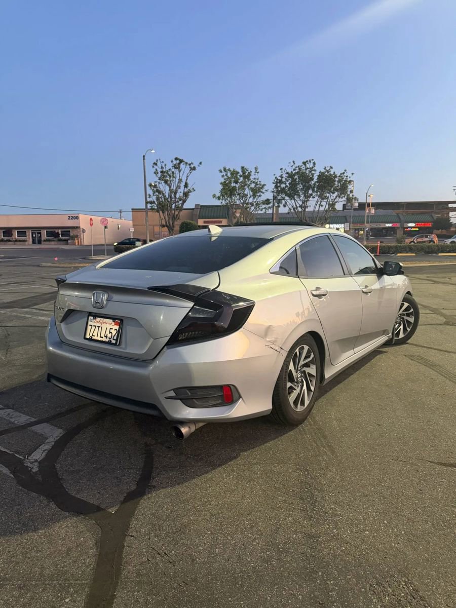 Used 2017 Honda Civic EX image 8