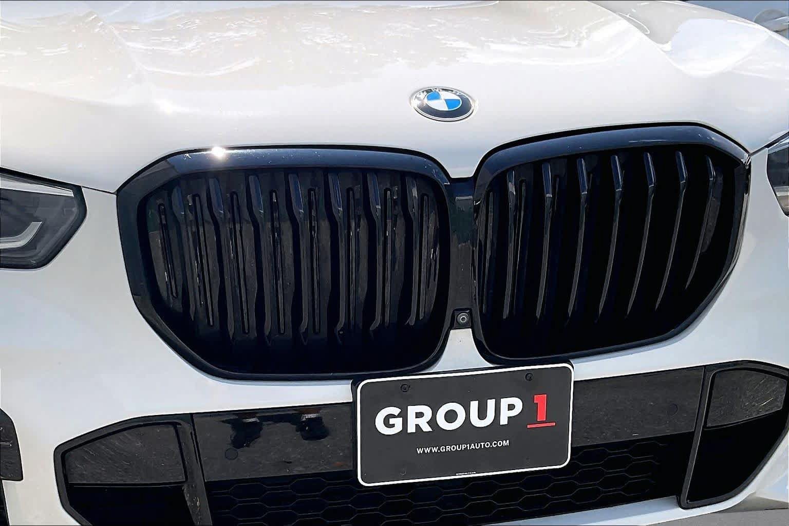 Used 2020 BMW X5 xDrive40i w/ M Sport Package AWD/4WD image 31