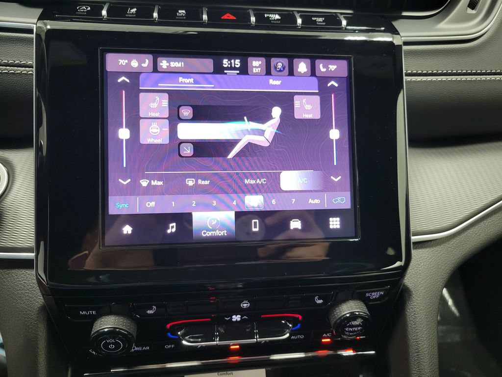 New 2026 Jeep Grand Cherokee L 4WD image 18