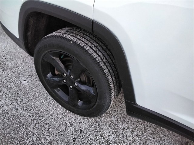 Used 2023 Jeep Grand Cherokee L Laredo image 19