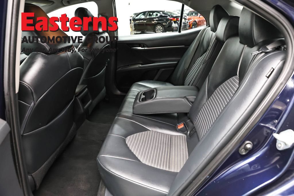 Used 2021 Toyota Camry SE FWD image 21