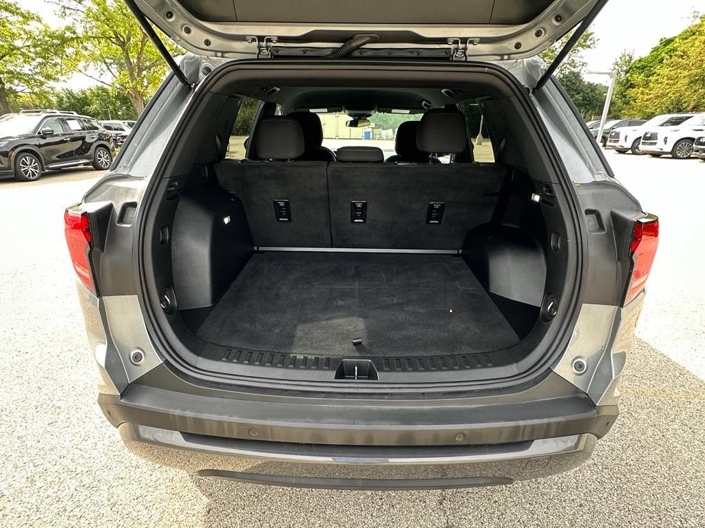 Used 2025 GMC Terrain Elevation AWD/4WD image 16