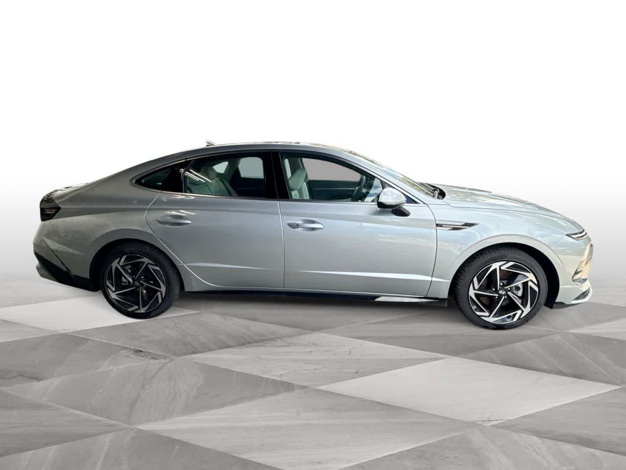 New 2026 Hyundai Sonata SEL FWD image 9