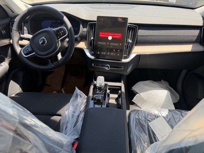 New 2026 Volvo XC90 T8 Plus w/ Protection Package AWD/4WD image 6