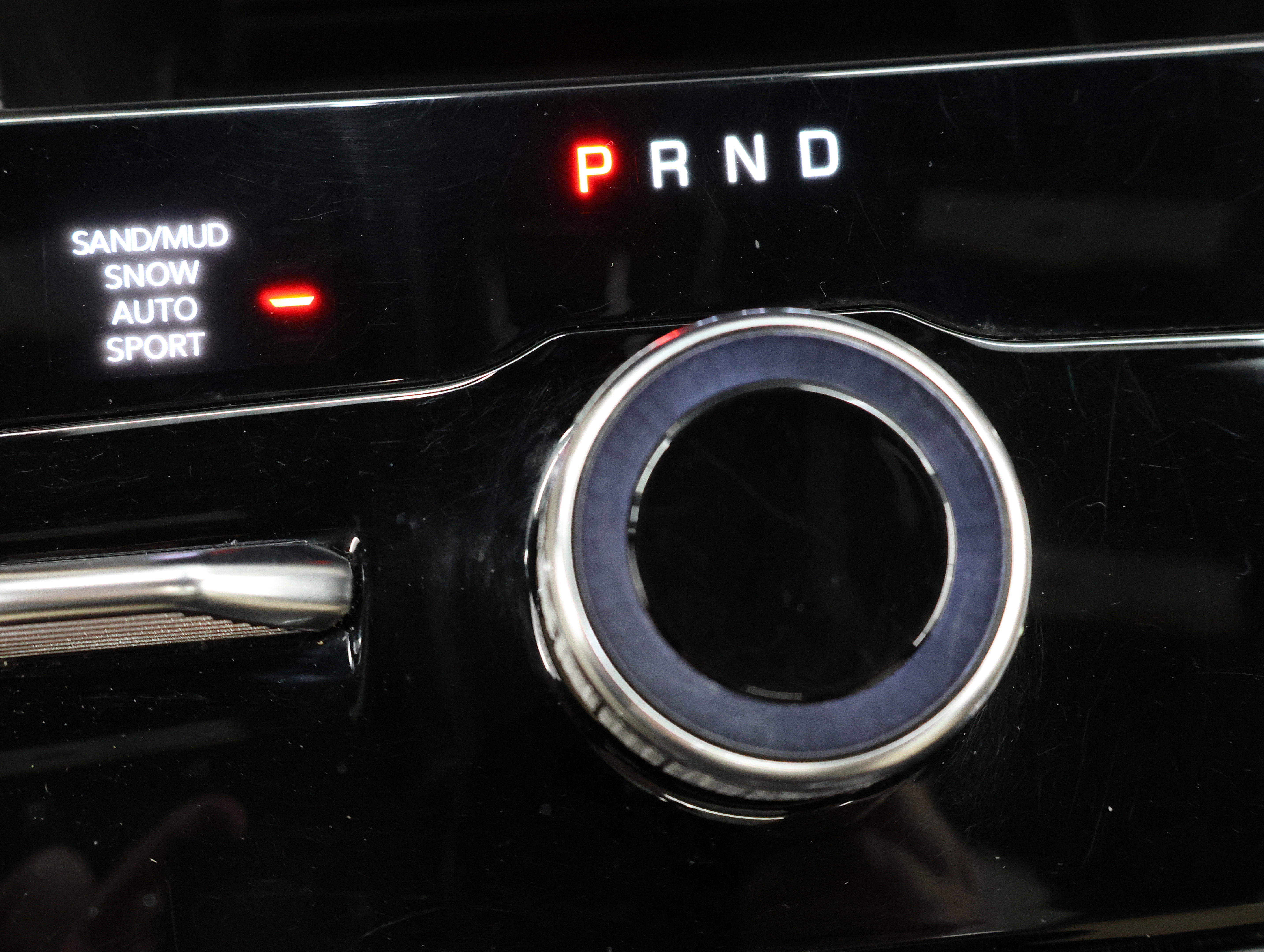 Used 2023 Jeep Grand Cherokee Limited image 48