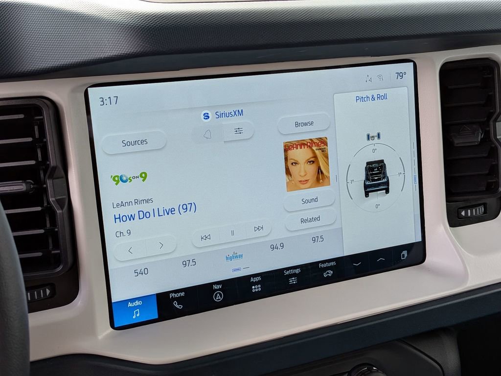 Used 2025 Ford Bronco Heritage Edition image 8