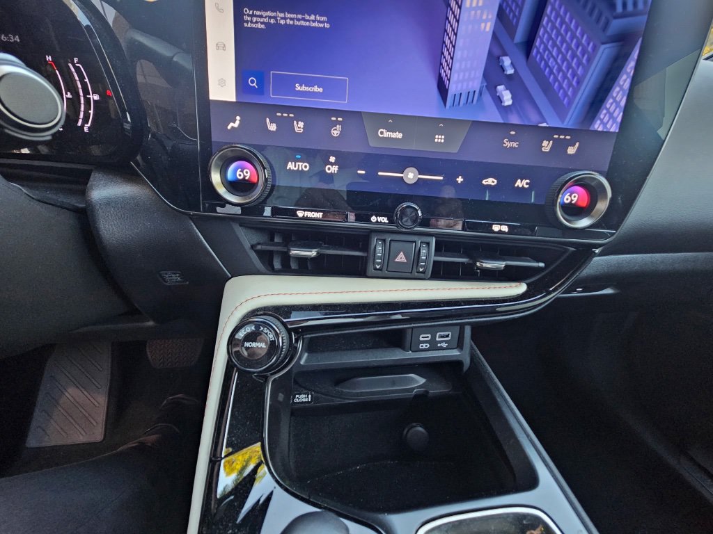 Certified 2022 Lexus NX 350 AWD image 4