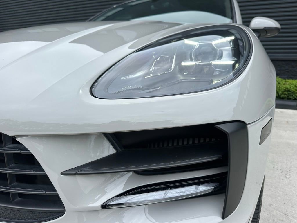 Certified 2019 Porsche Macan S AWD/4WD image 11