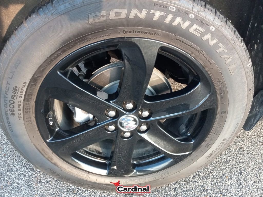 Used 2023 Buick Enclave Essence w/ Sport Touring Edition image 4