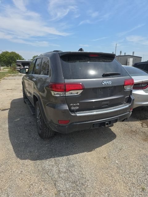 Used 2020 Jeep Grand Cherokee Limited w/ Trailer Tow Group IV AWD/4WD image 3