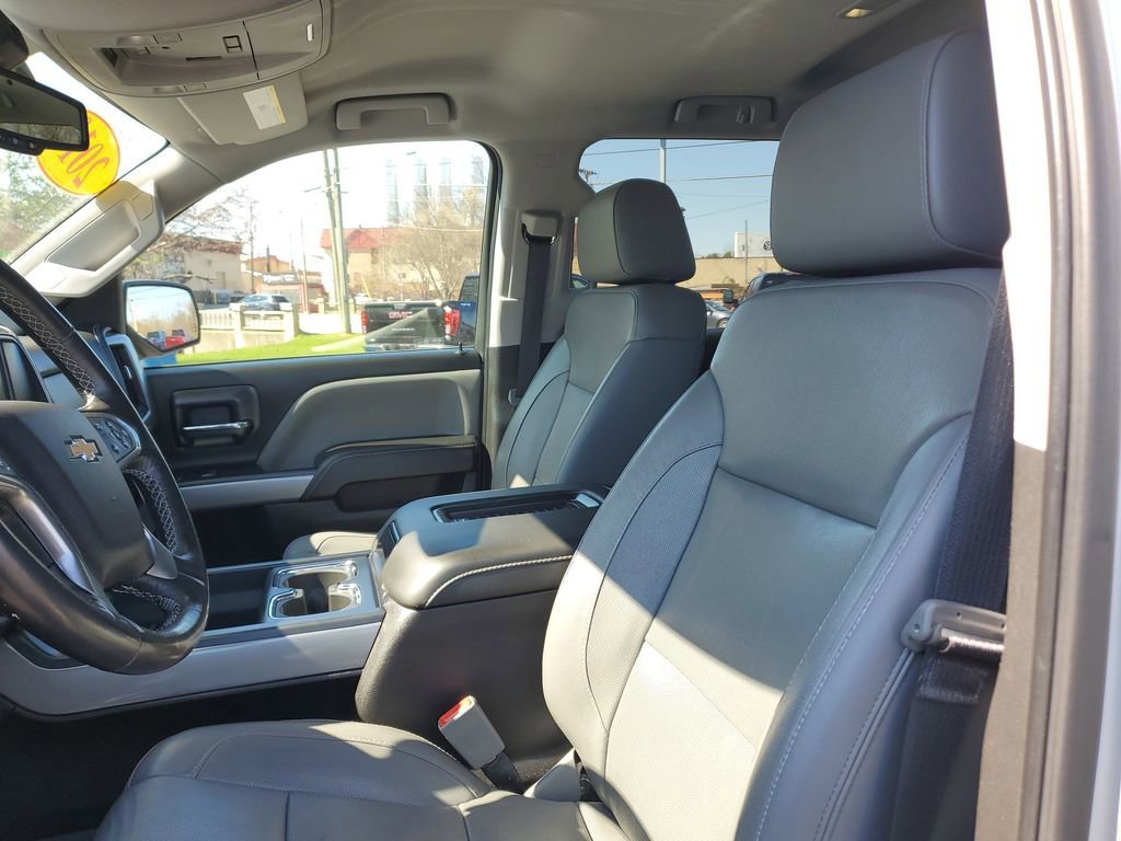 Used 2018 Chevrolet Silverado 1500 LTZ Z71 w/ LTZ Plus Package AWD/4WD image 15