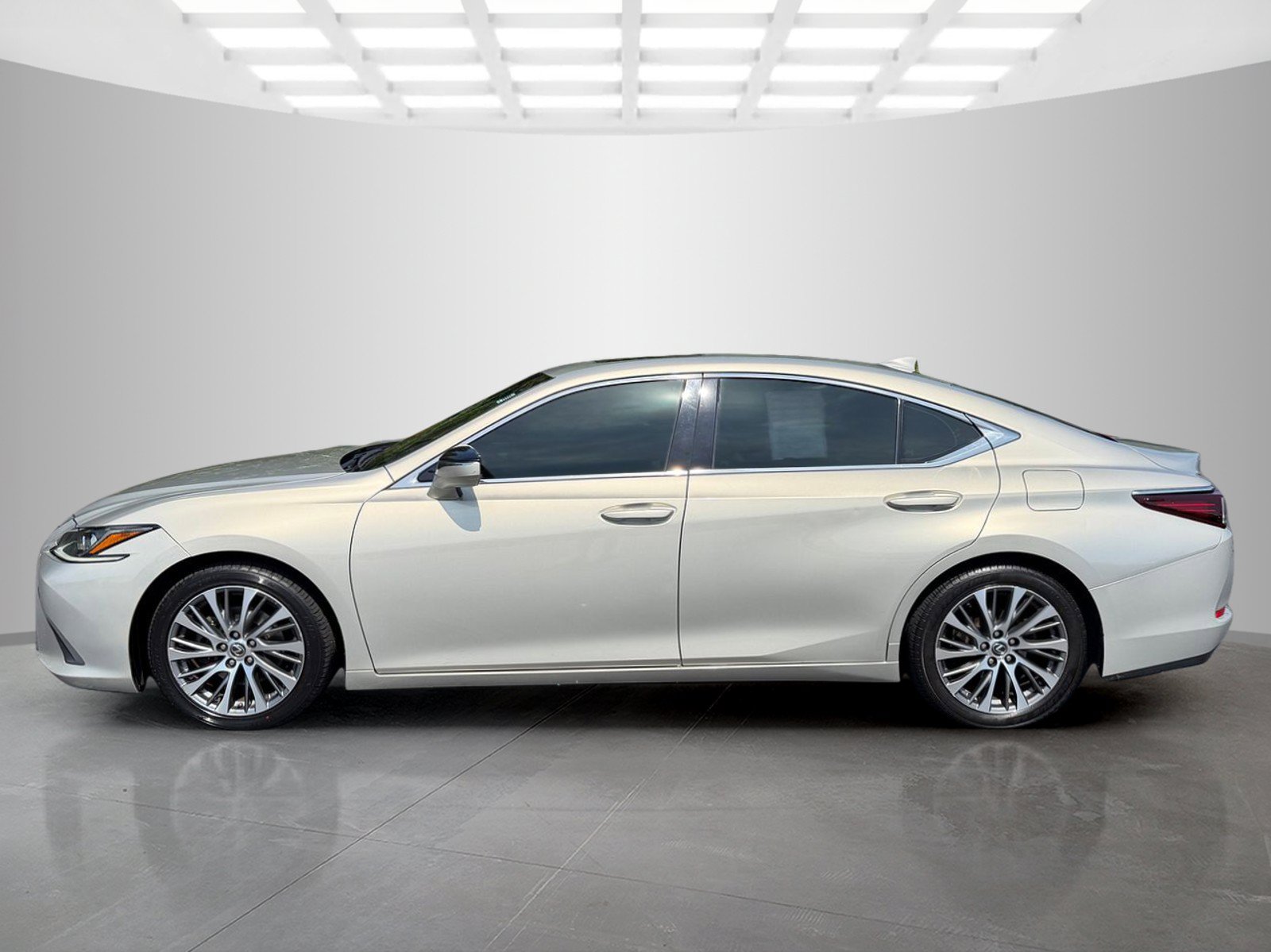 Used 2019 Lexus ES 350 w/ Premium Package FWD image 3