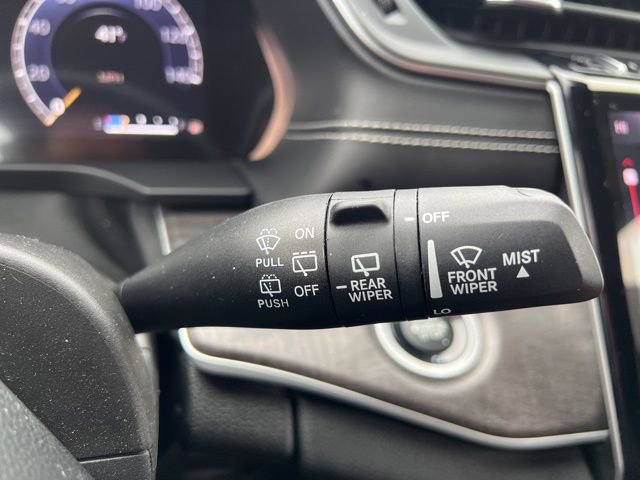 Certified 2023 Jeep Grand Cherokee L Limited image 24