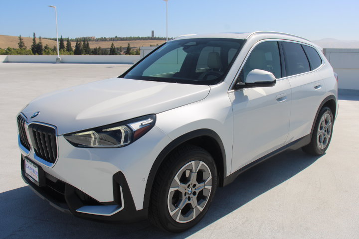 Used 2023 BMW X1 xDrive28i w/ Convenience Package AWD/4WD image 6