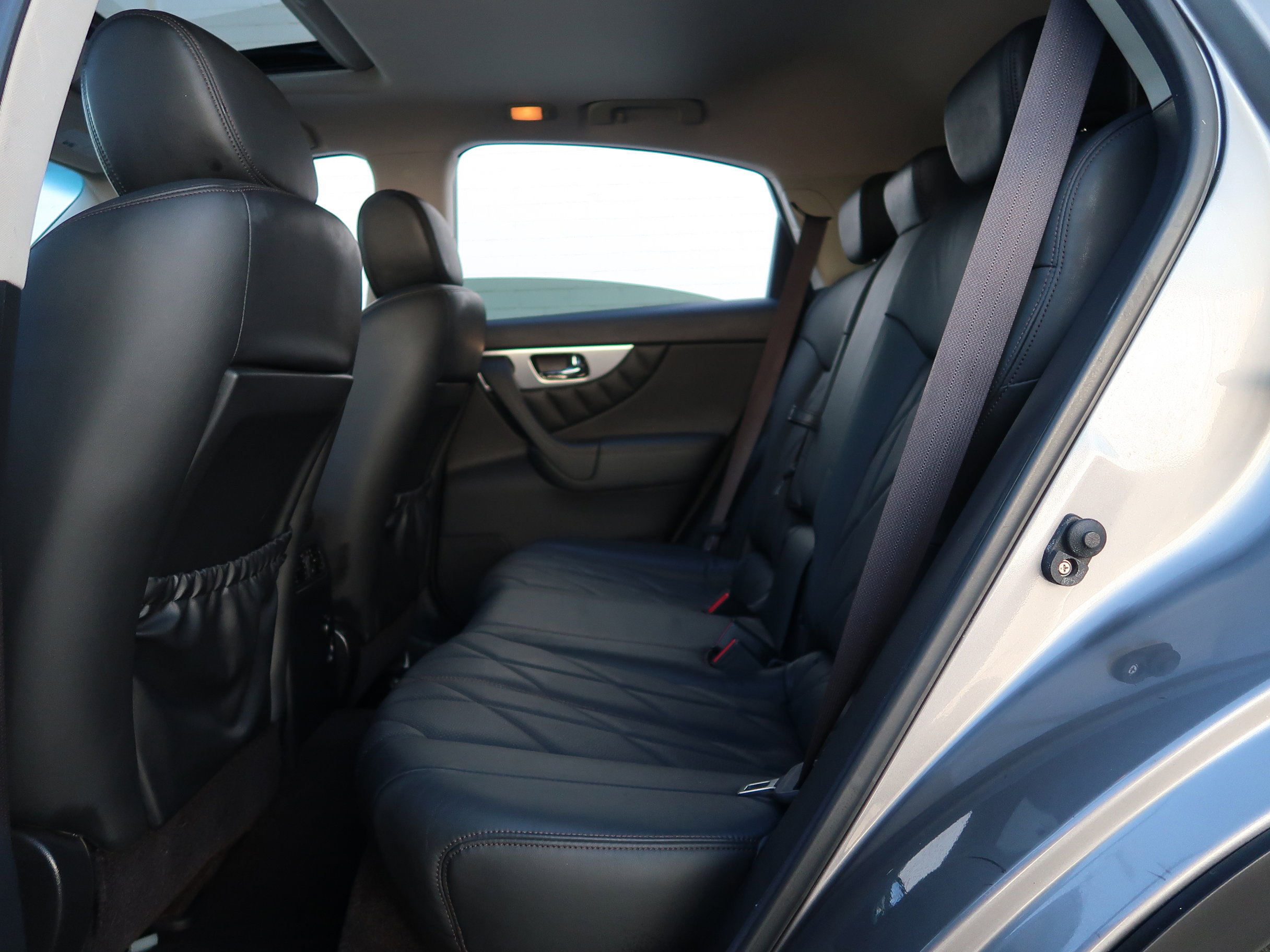 Used 2010 INFINITI FX35 2WD w/ Navigation Pkg image 38