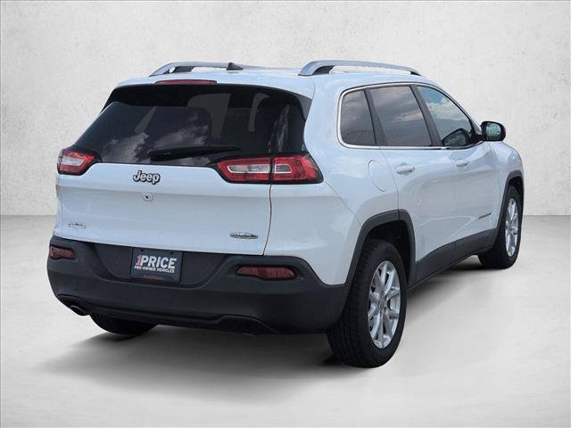 Used 2017 Jeep Cherokee Latitude FWD image 5