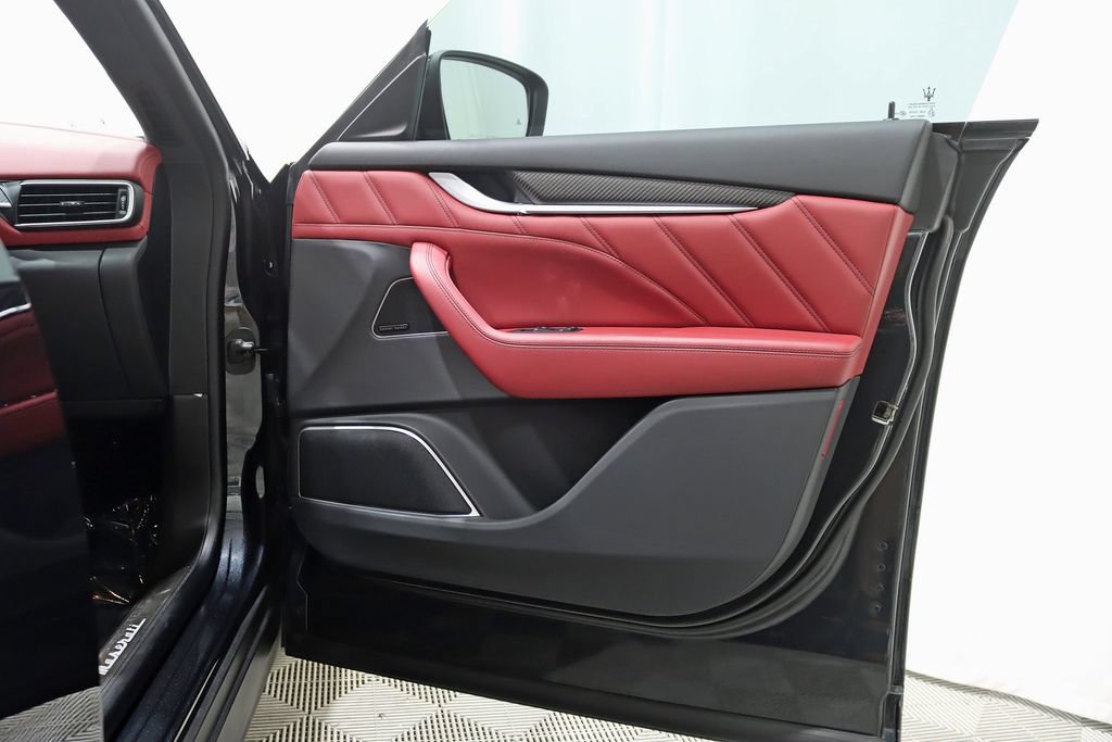 Used 2022 Maserati Levante Modena S AWD/4WD image 35