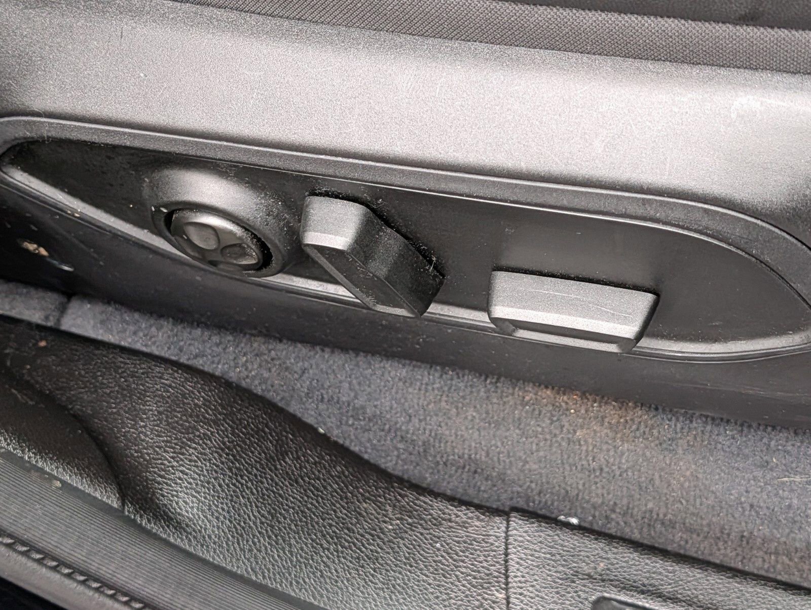 Used 2022 Jeep Grand Cherokee Limited 4xe w/ Luxury Tech Group II image 30