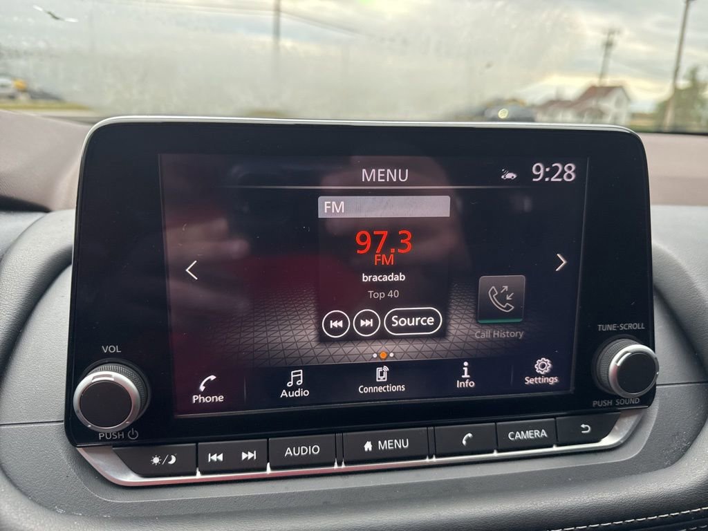 Used 2023 Nissan Rogue SV w/ SV Premium B Package image 34