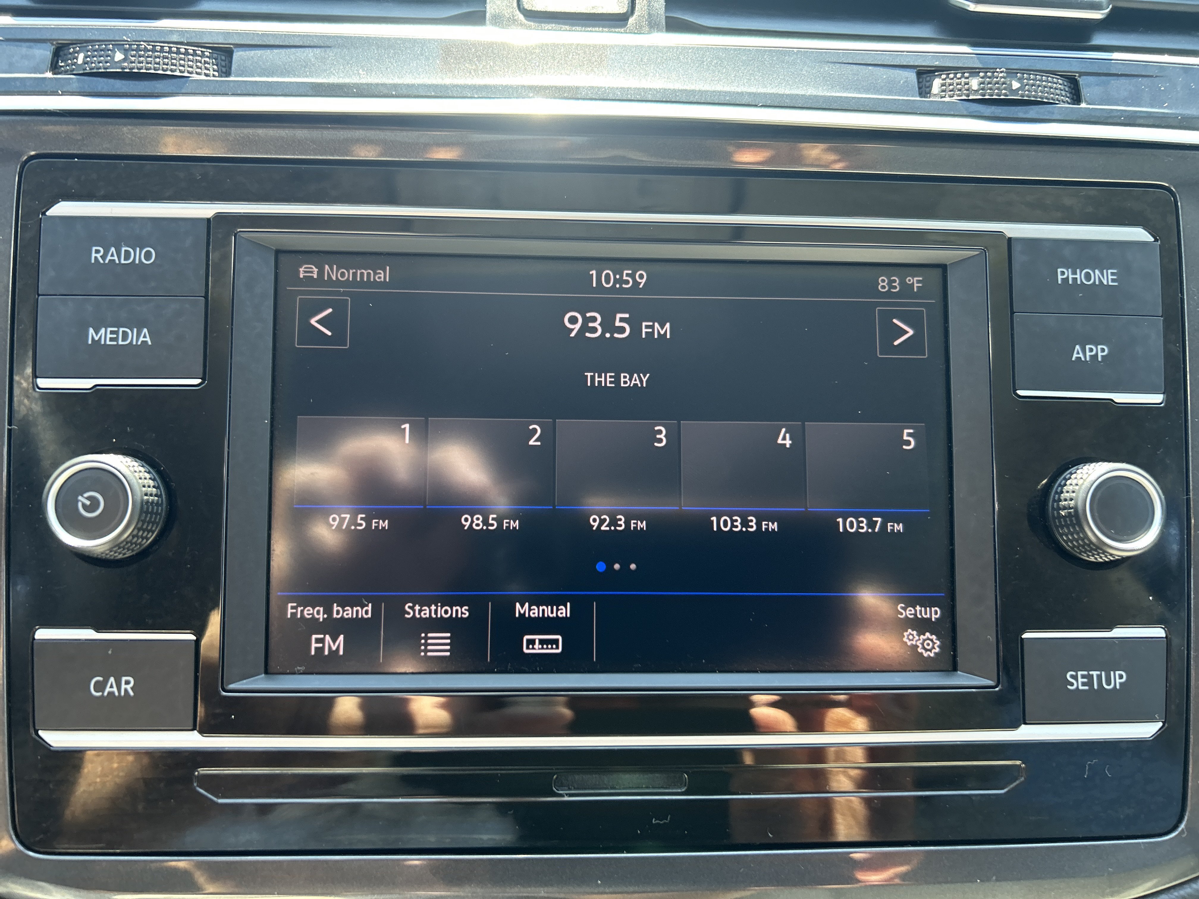 Used 2019 Volkswagen Tiguan S w/ Driver Assistance Package AWD/4WD image 25