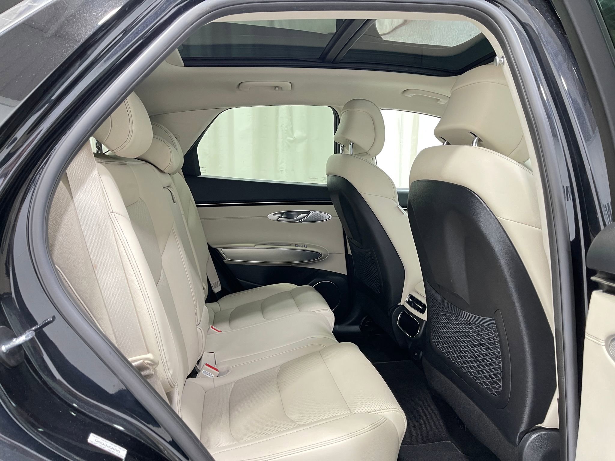 Used 2022 Genesis GV70 2.5T w/ Select Package image 30