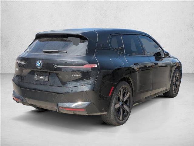 Used 2024 BMW iX xDrive50 w/ Sport Package AWD/4WD image 5