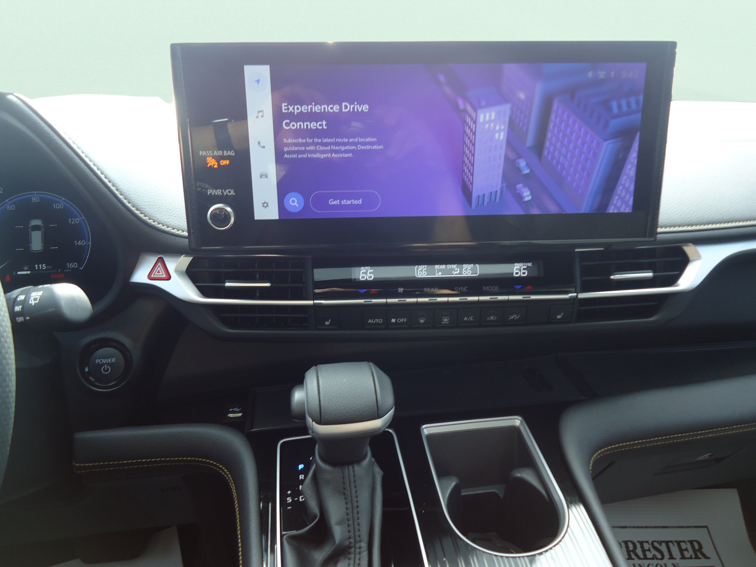 Used 2025 Toyota Sienna XLE Woodland Edition AWD/4WD image 16