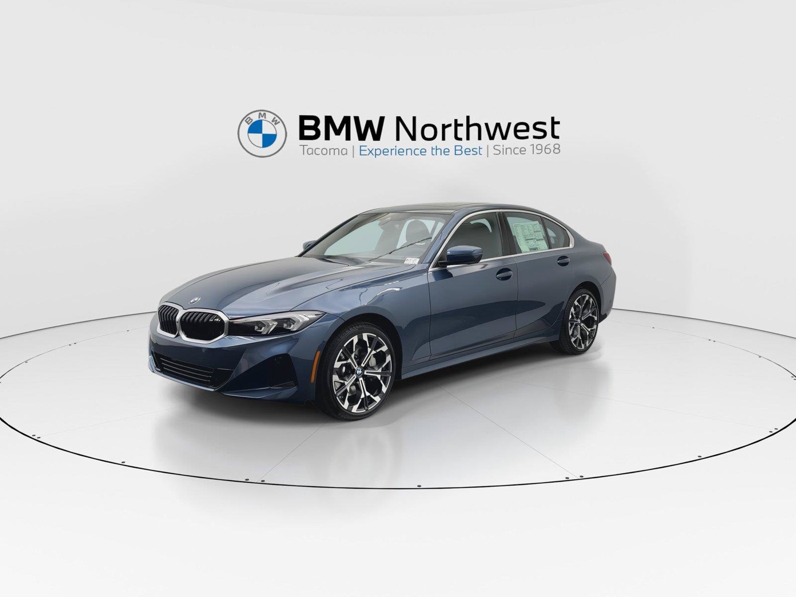 New 2026 BMW 330i xDrive Sedan w/ Convenience Package AWD/4WD image 9
