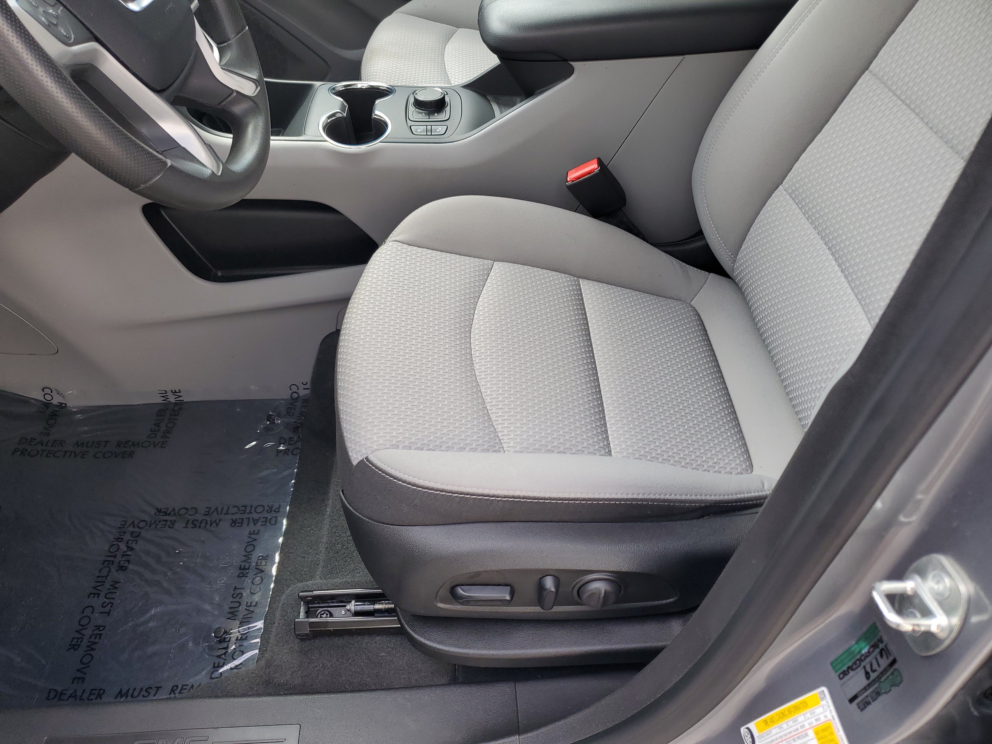 Used 2024 GMC Terrain SLE w/ Driver Convenience Package FWD image 22