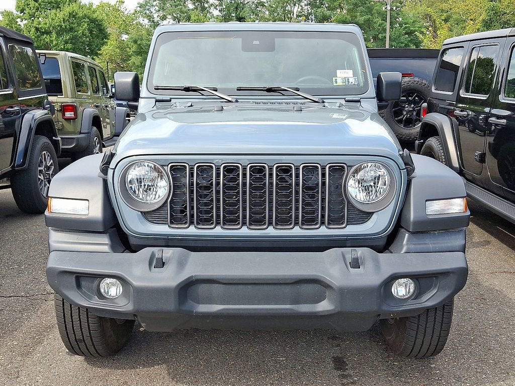 Used 2024 Jeep Wrangler Sport S image 3