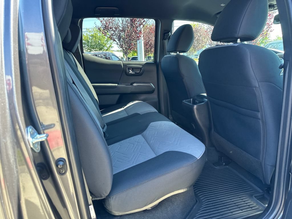 Certified 2023 Toyota Tacoma TRD Off-Road w/ Technology Package AWD/4WD image 15