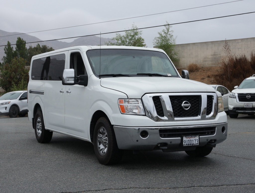 Used 2016 Nissan NV 3500 SL image 2