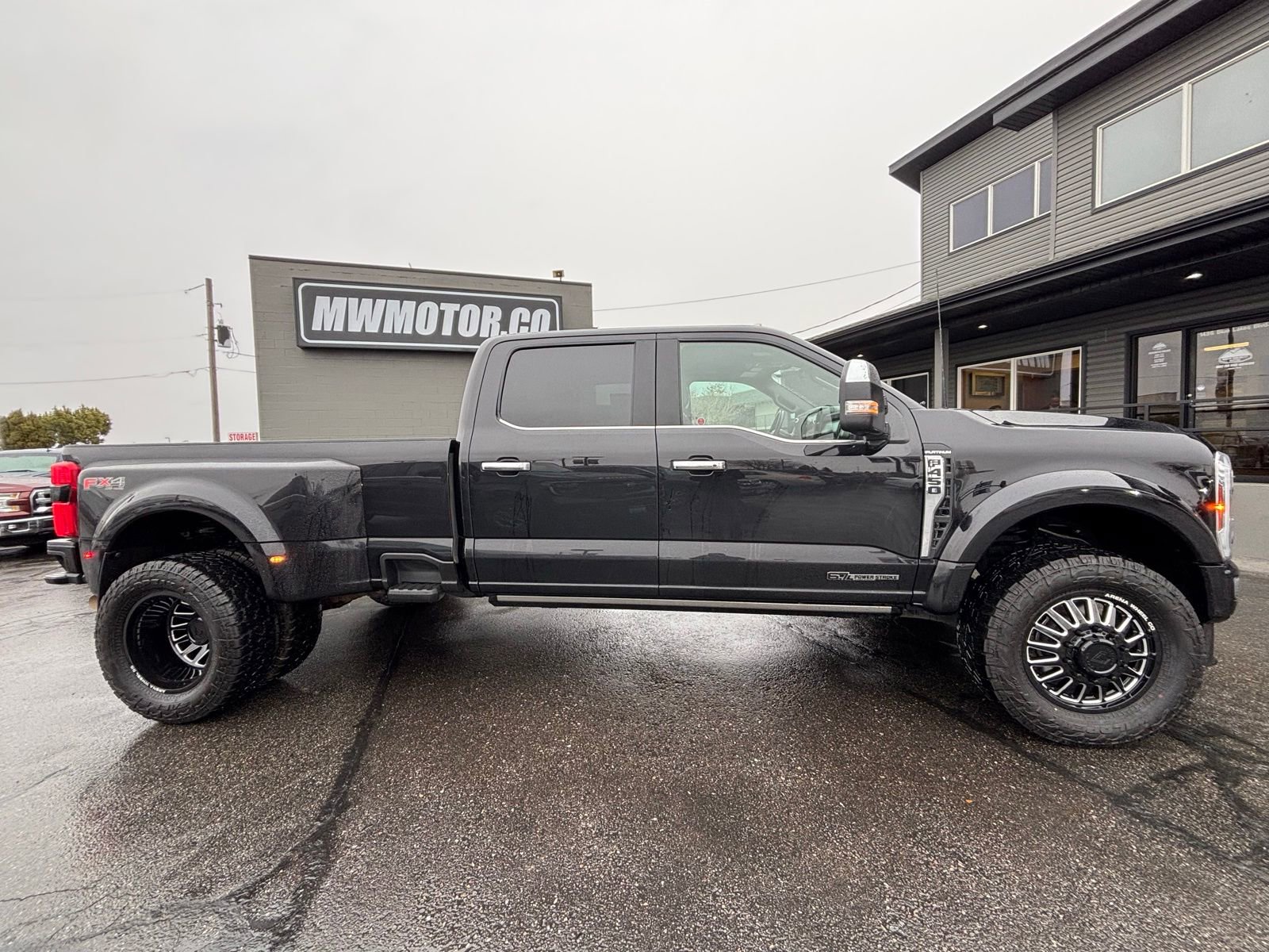 Used 2024 Ford F450 Platinum w/ FX4 Off-Road Package AWD/4WD image 5