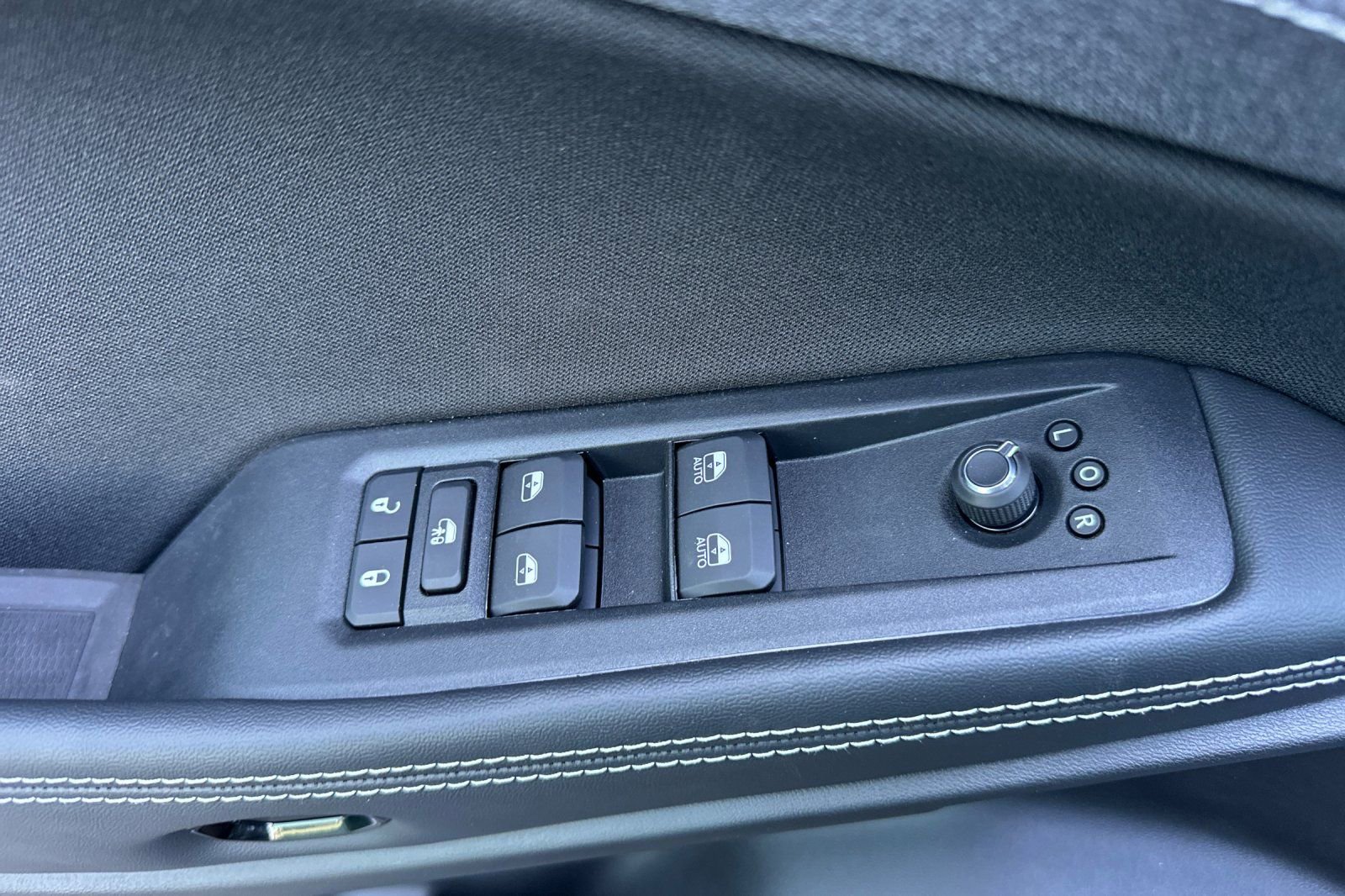 New 2026 Jeep Cherokee Laredo AWD/4WD image 8