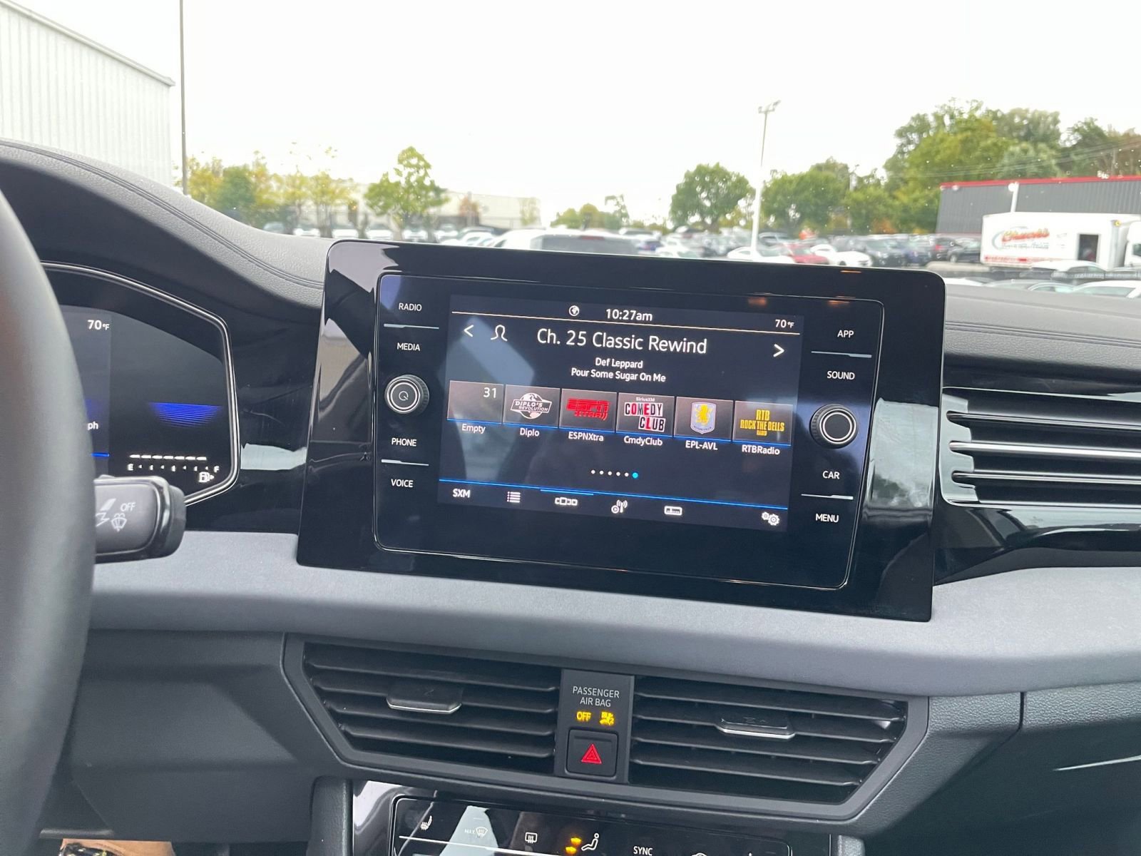 Used 2025 Volkswagen Jetta SE image 21