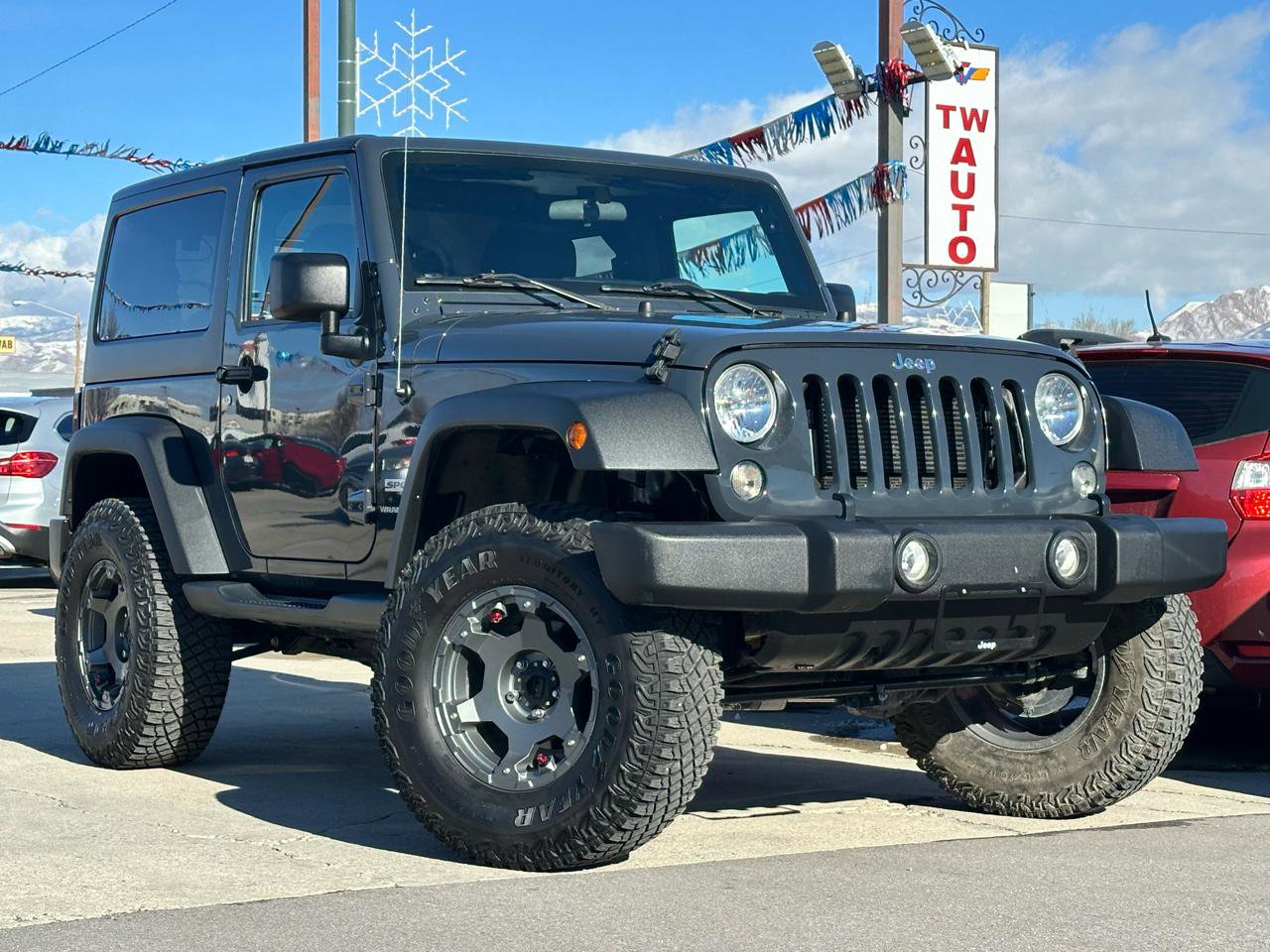 Used 2018 Jeep Wrangler Sport image 3