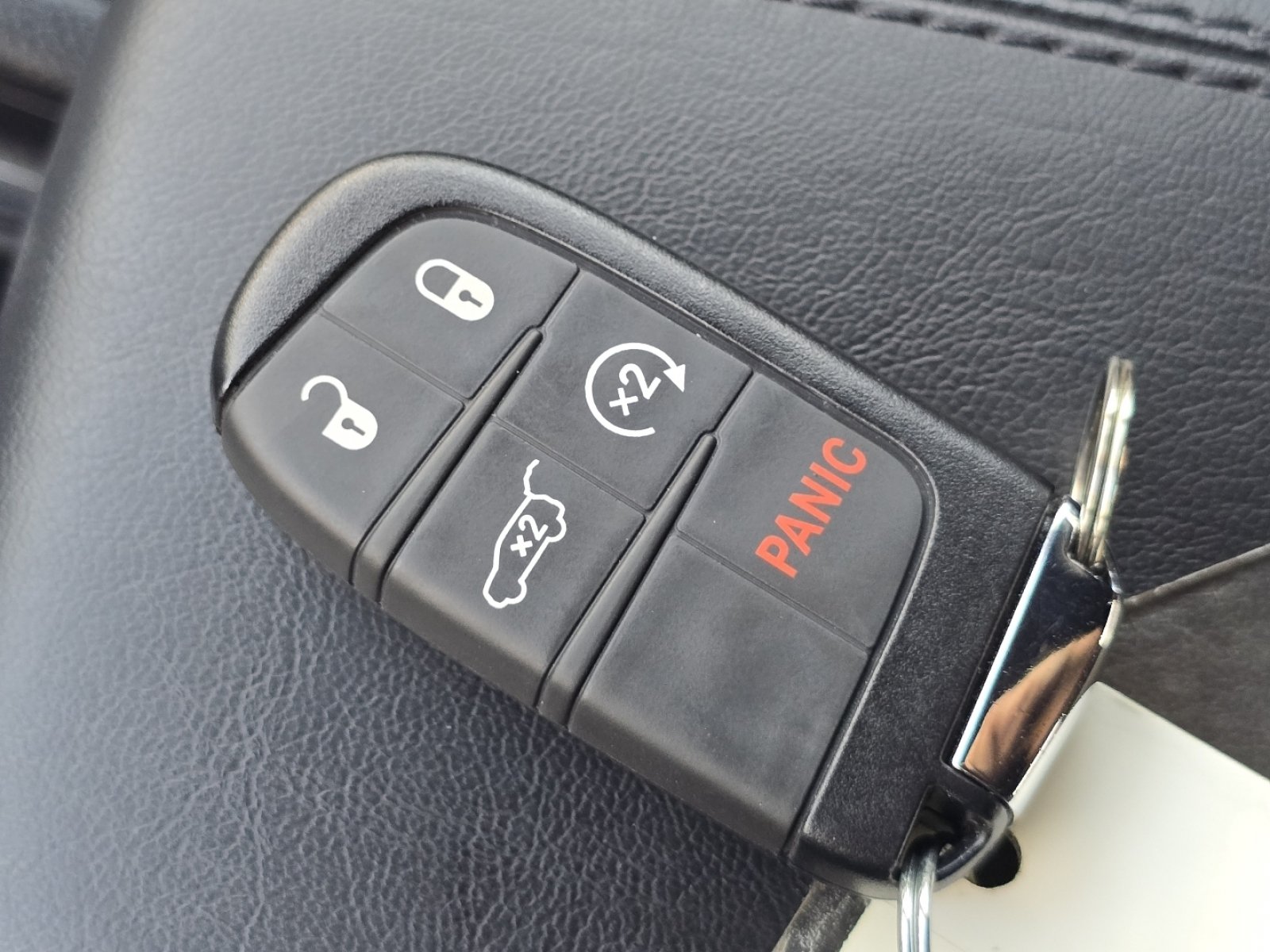 Used 2023 Jeep Compass Latitude w/ Convenience Group AWD/4WD image 36