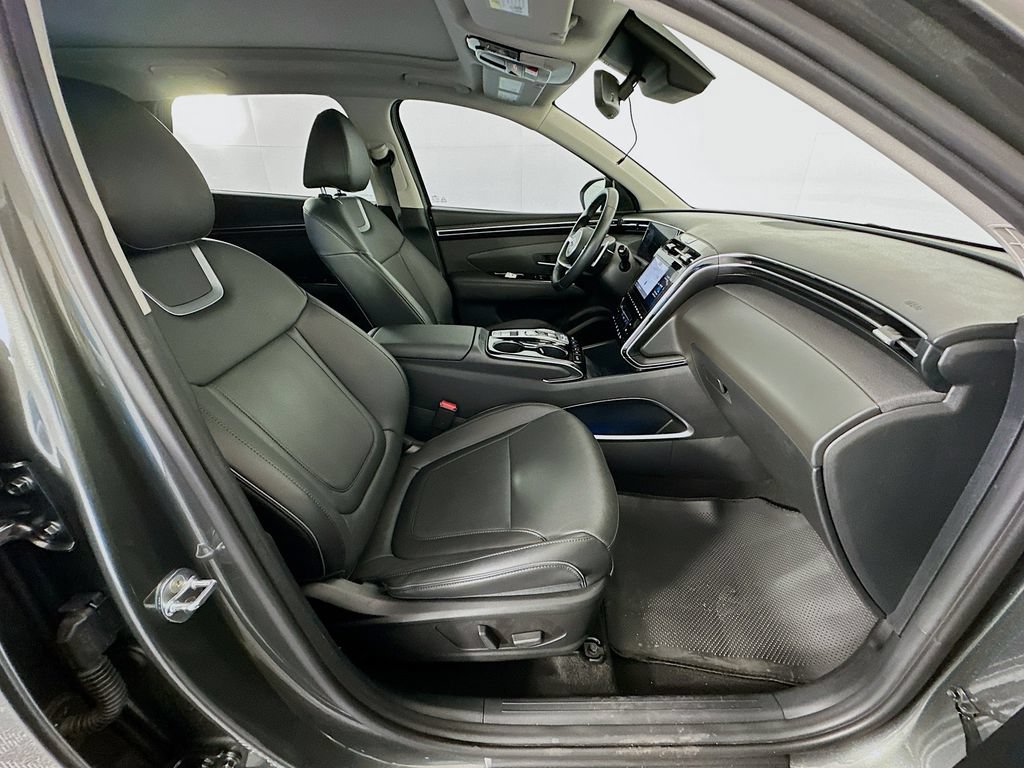 Certified 2023 Hyundai Tucson Limited AWD/4WD image 28