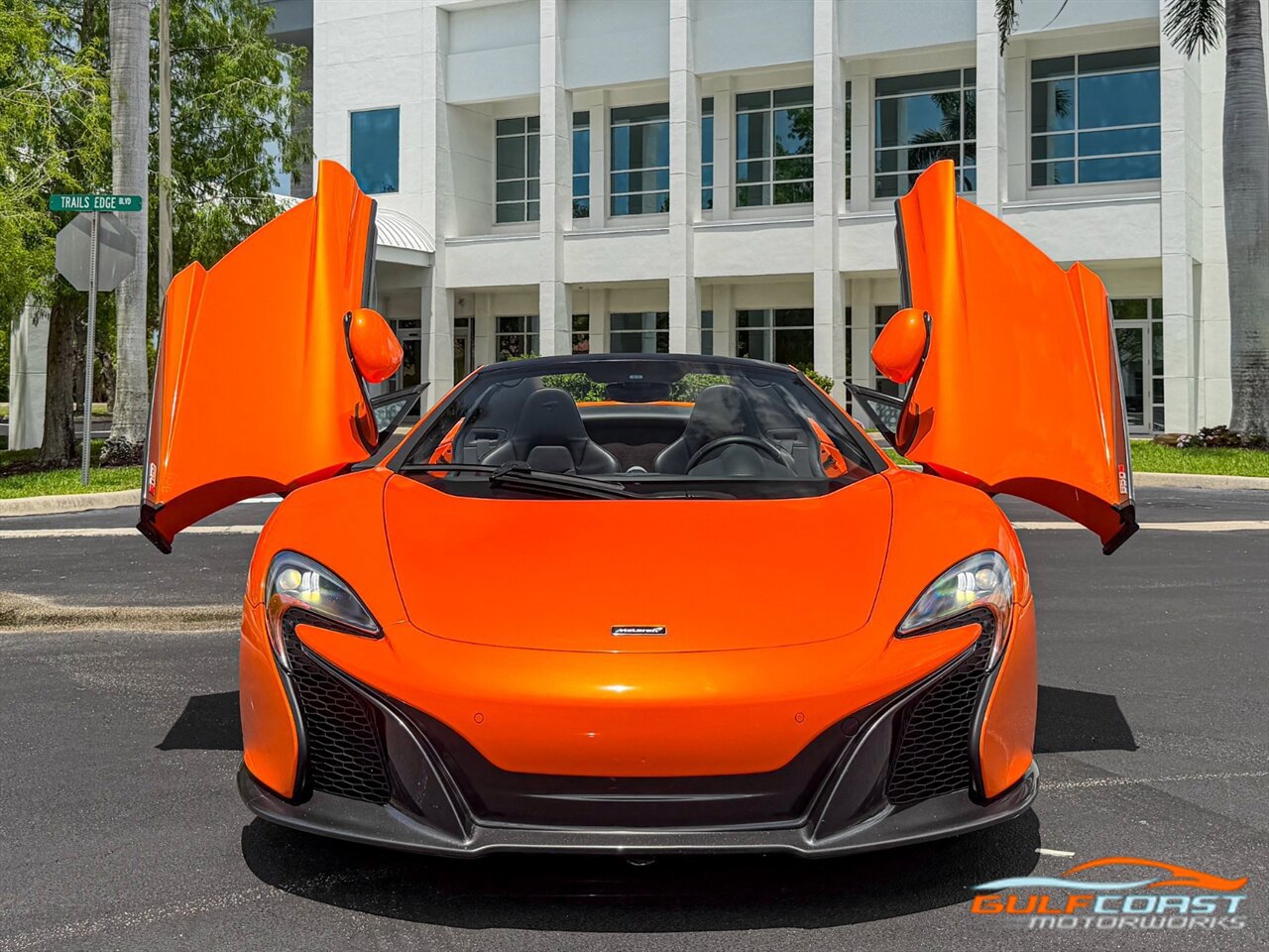 Used 2015 McLaren 650S Spider RWD image 9