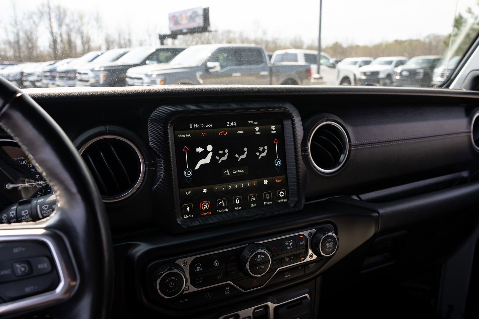 Used 2023 Jeep Wrangler Unlimited Sahara w/ Cold Weather Group image 23