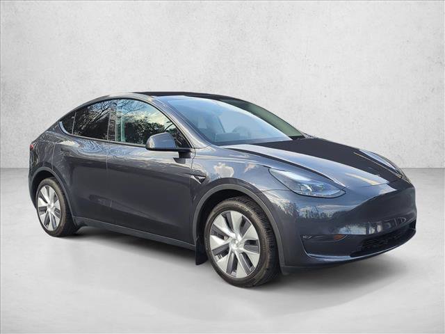 Used 2024 Tesla Model Y Long Range image 3