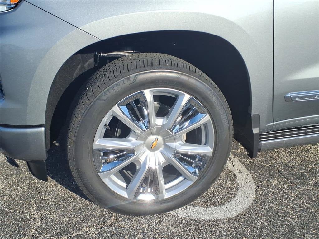 New 2026 Chevrolet Silverado 1500 High Country RWD image 11